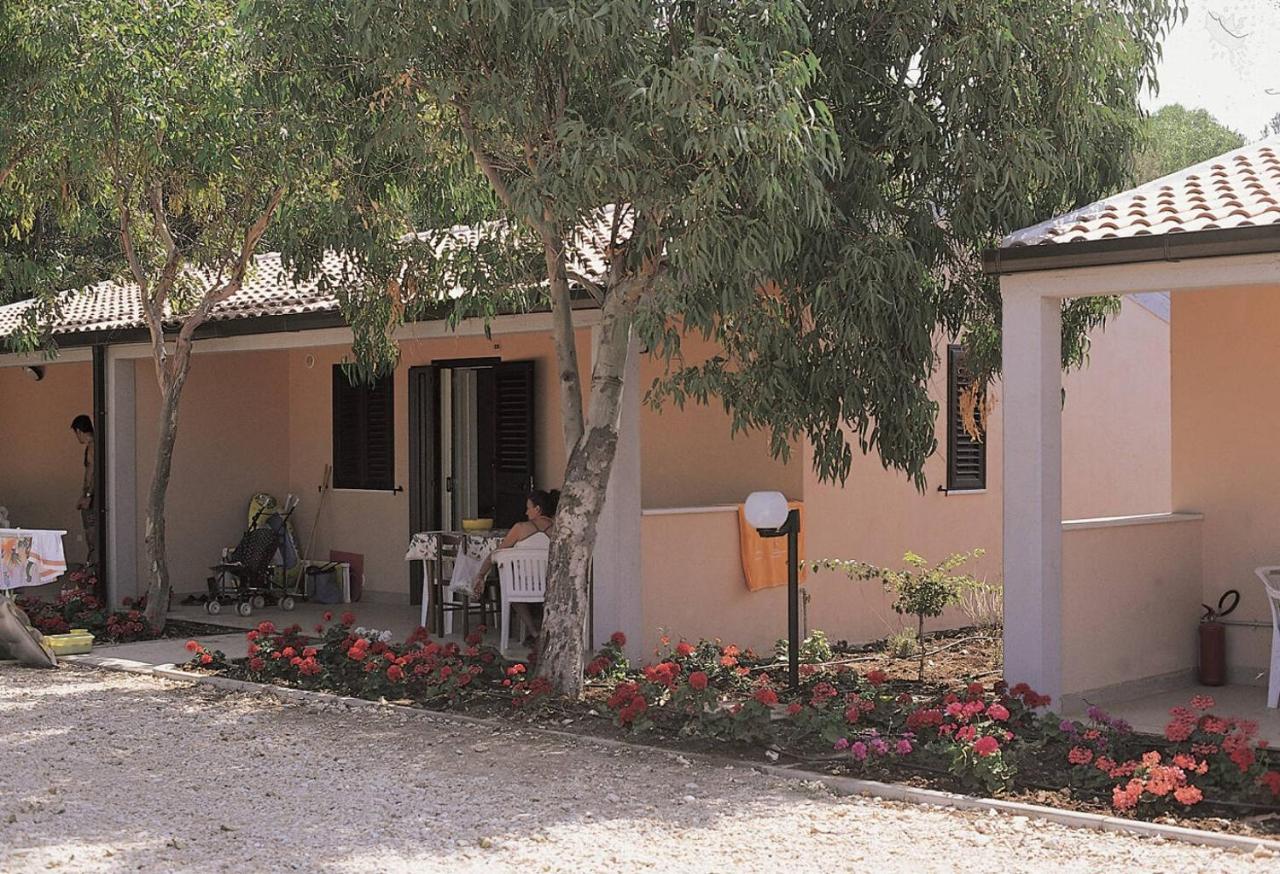 Villaggio Turistico Scialmarino Весте Екстериор снимка
